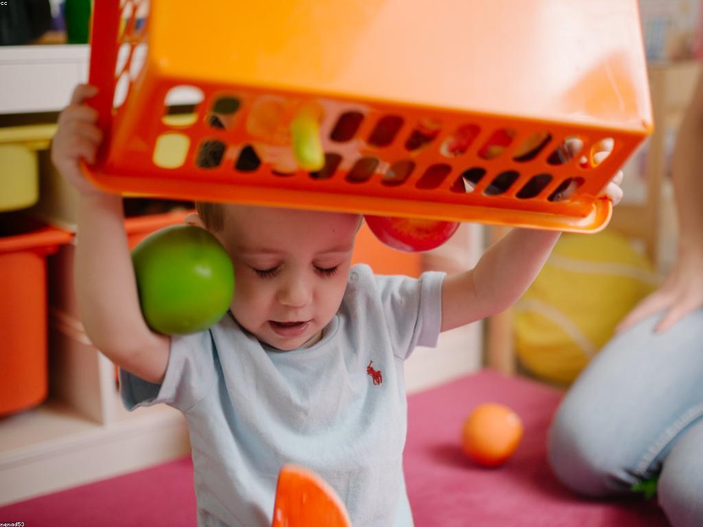 គំនិតលេងបែបច្នៃប្រឌិតសម្រាប់ការលេងជាមួយគ្រួសារ