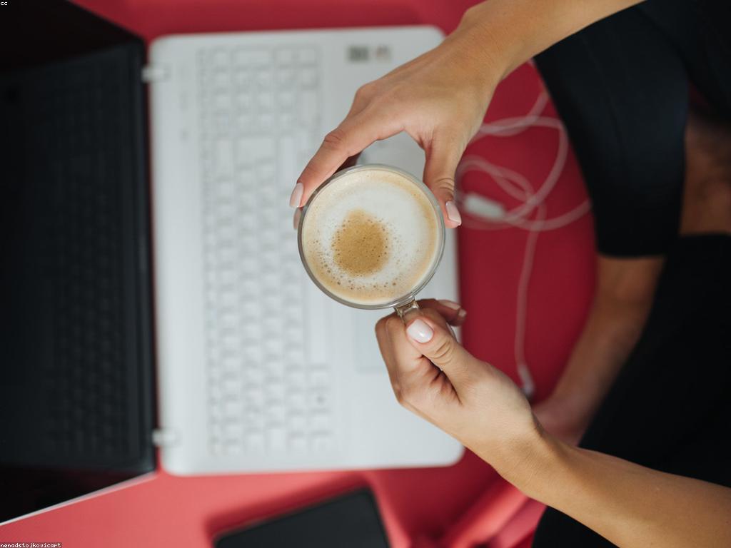 គំនិតលេងសិល្បៈនិងភាពច្នៃប្រឌិត